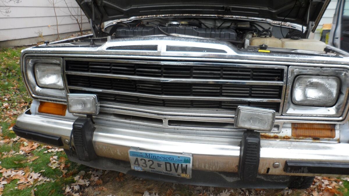 1987 Jeep Grand Wagoneer - photo 4