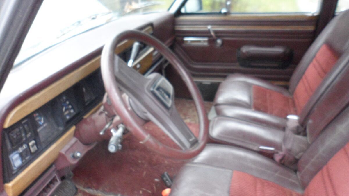 1987 Jeep Grand Wagoneer - photo 6