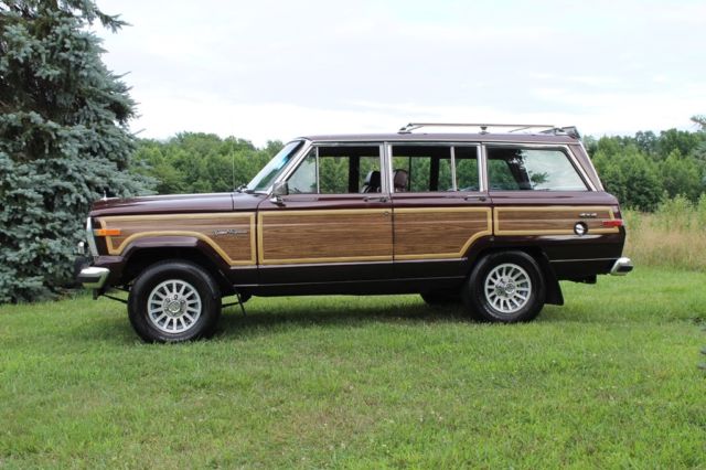 1987 Jeep Wagoneer -- - photo 9