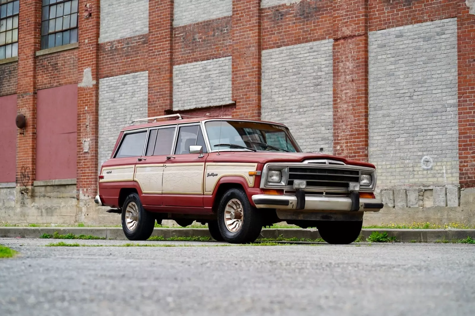 1987 Jeep Grand Wagoneer - photo 3