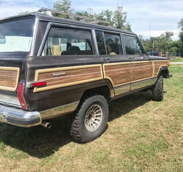 1987 Jeep Wagoneer - photo 4