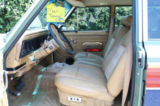 1987 Jeep Wagoneer - photo 13