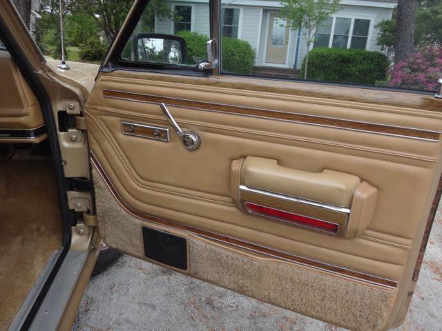 1987 Jeep Wagoneer - photo 7