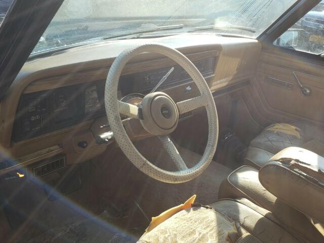 1987 Jeep Wagoneer - photo 10