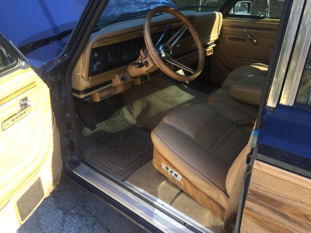 1987 Jeep Wagoneer Base 4dr 4WD SUV - photo 10
