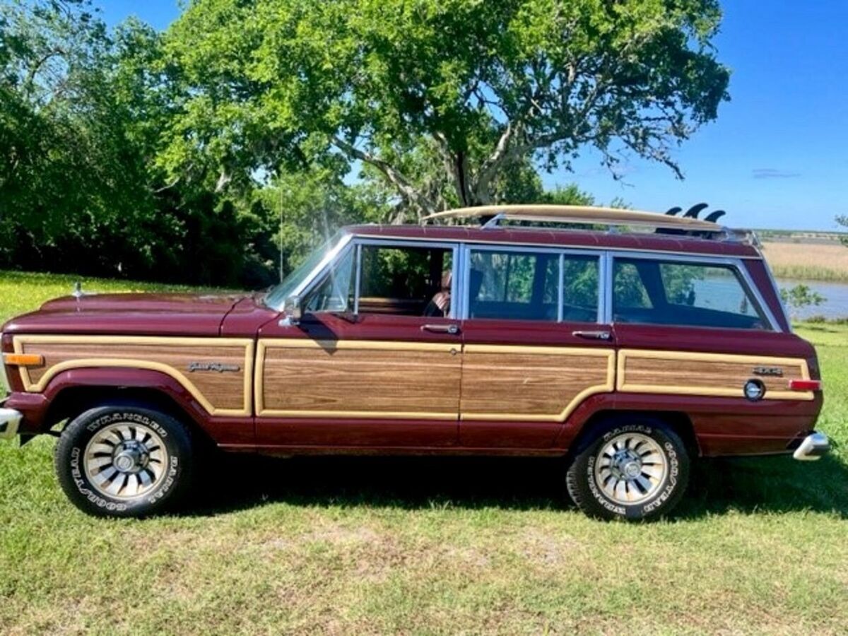 1987 Jeep Wagoneer - photo 2