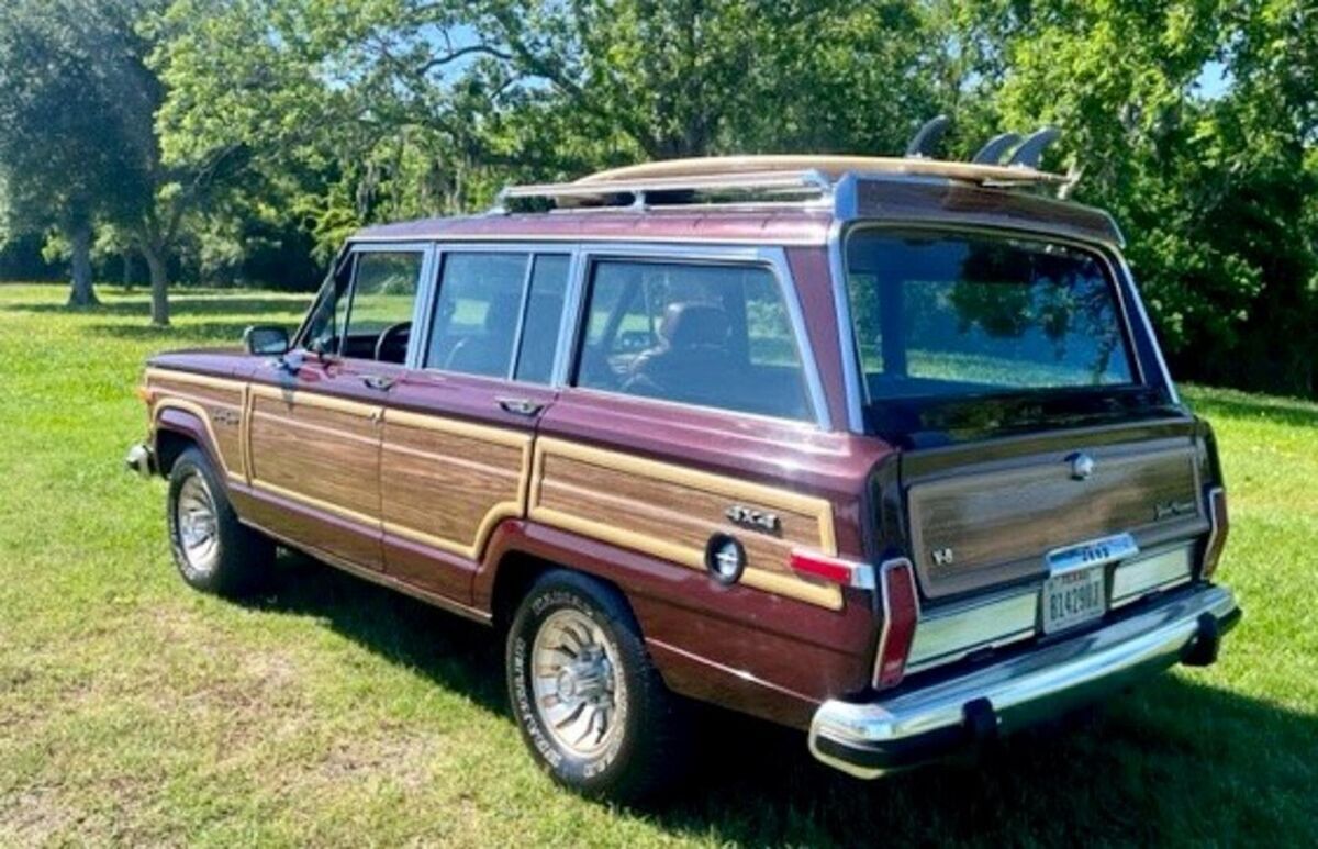 1987 Jeep Wagoneer - photo 4