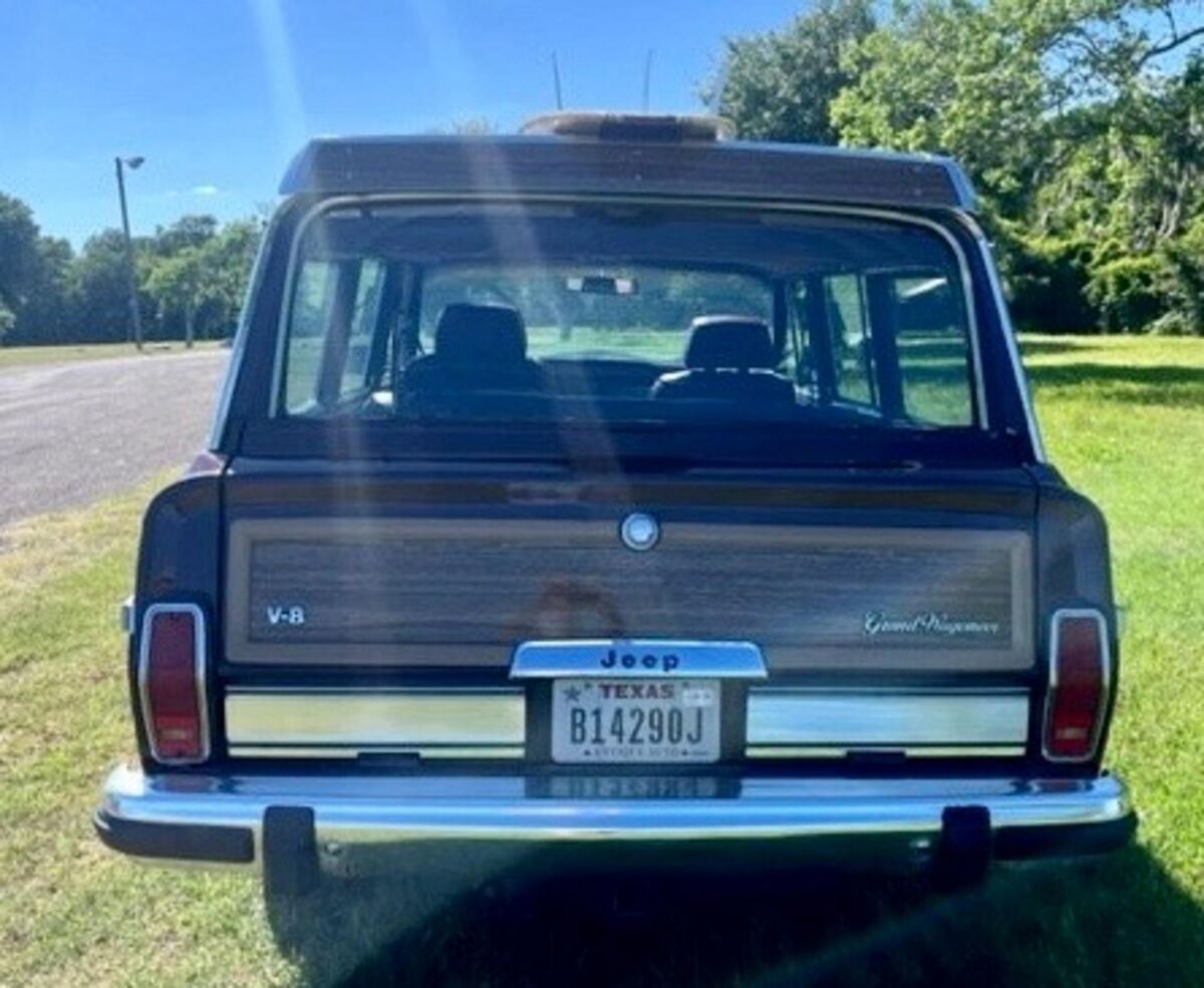 1987 Jeep Wagoneer - photo 5