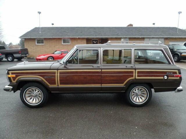 1987 Jeep Wagoneer 4x4 - photo 10