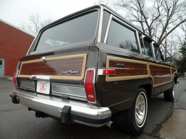 1987 Jeep Wagoneer 4x4 - photo 5