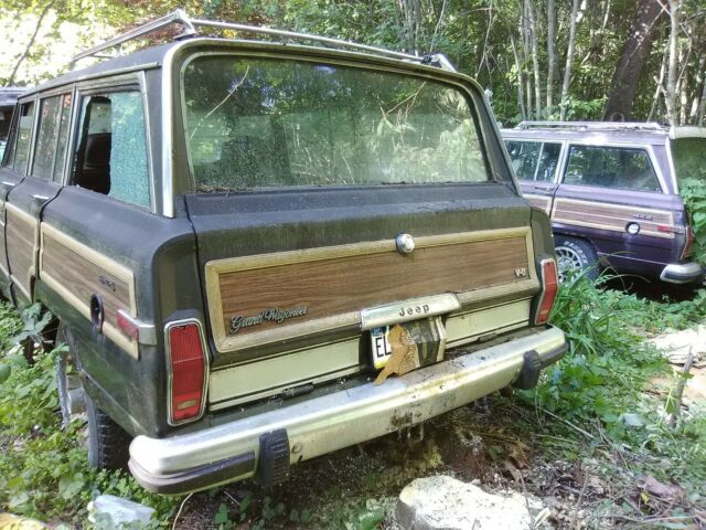 1987 Jeep Wagoneer Woody with a Sunroof - photo 5