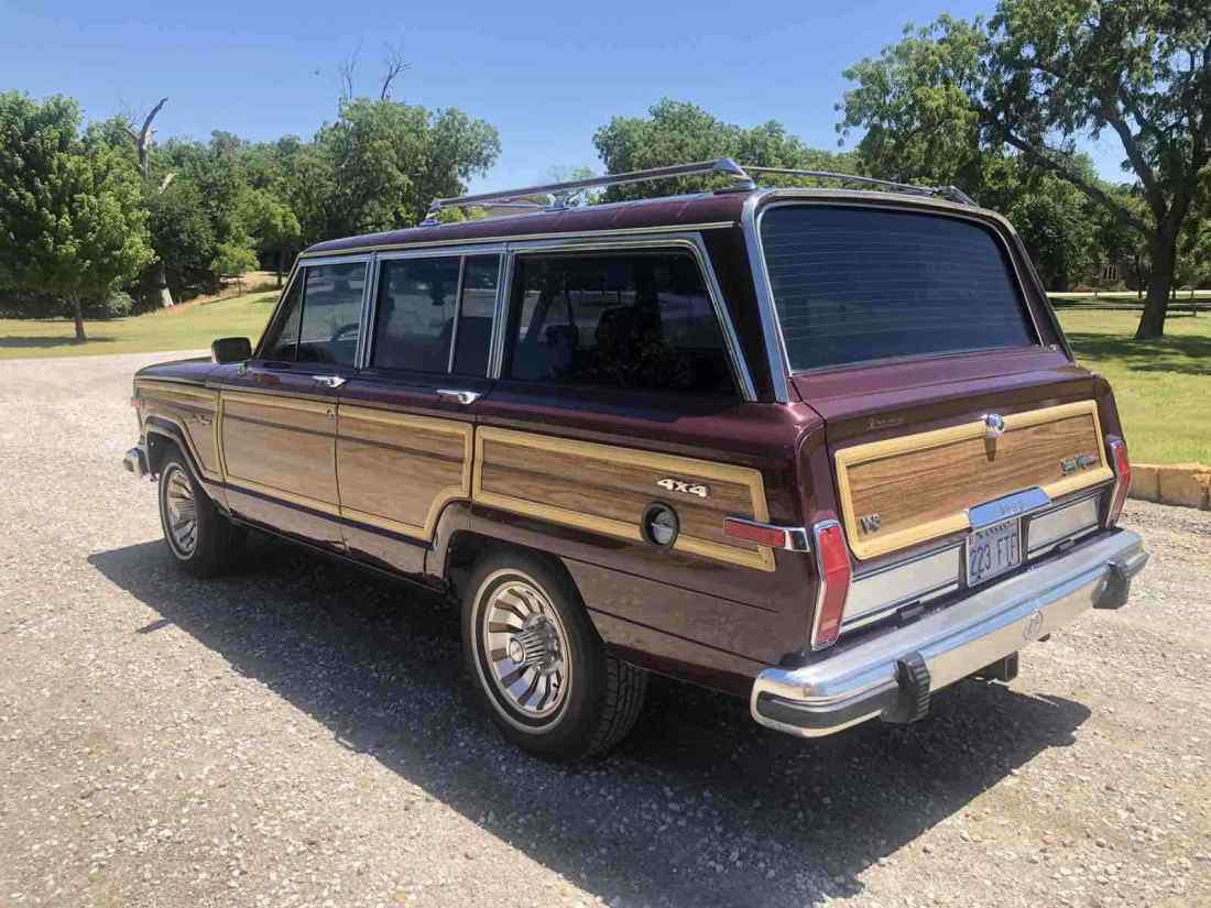 1987 Jeep Grand Wagoneer - photo 11