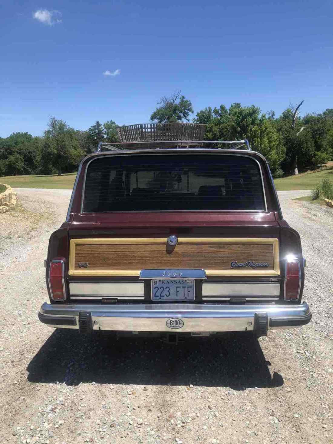 1987 Jeep Grand Wagoneer - photo 6