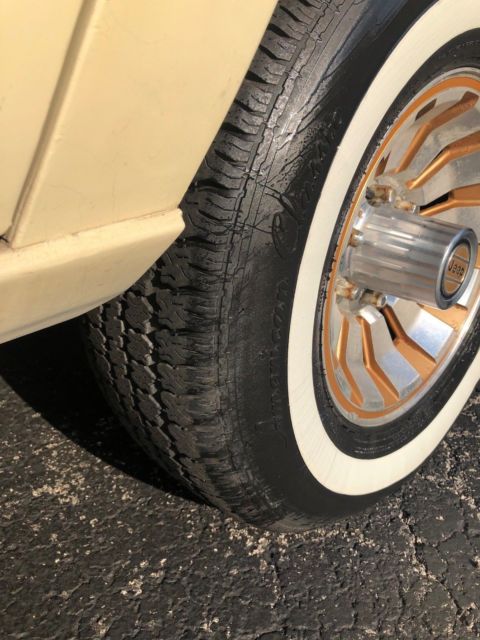 1987 Jeep Wagoneer - photo 12