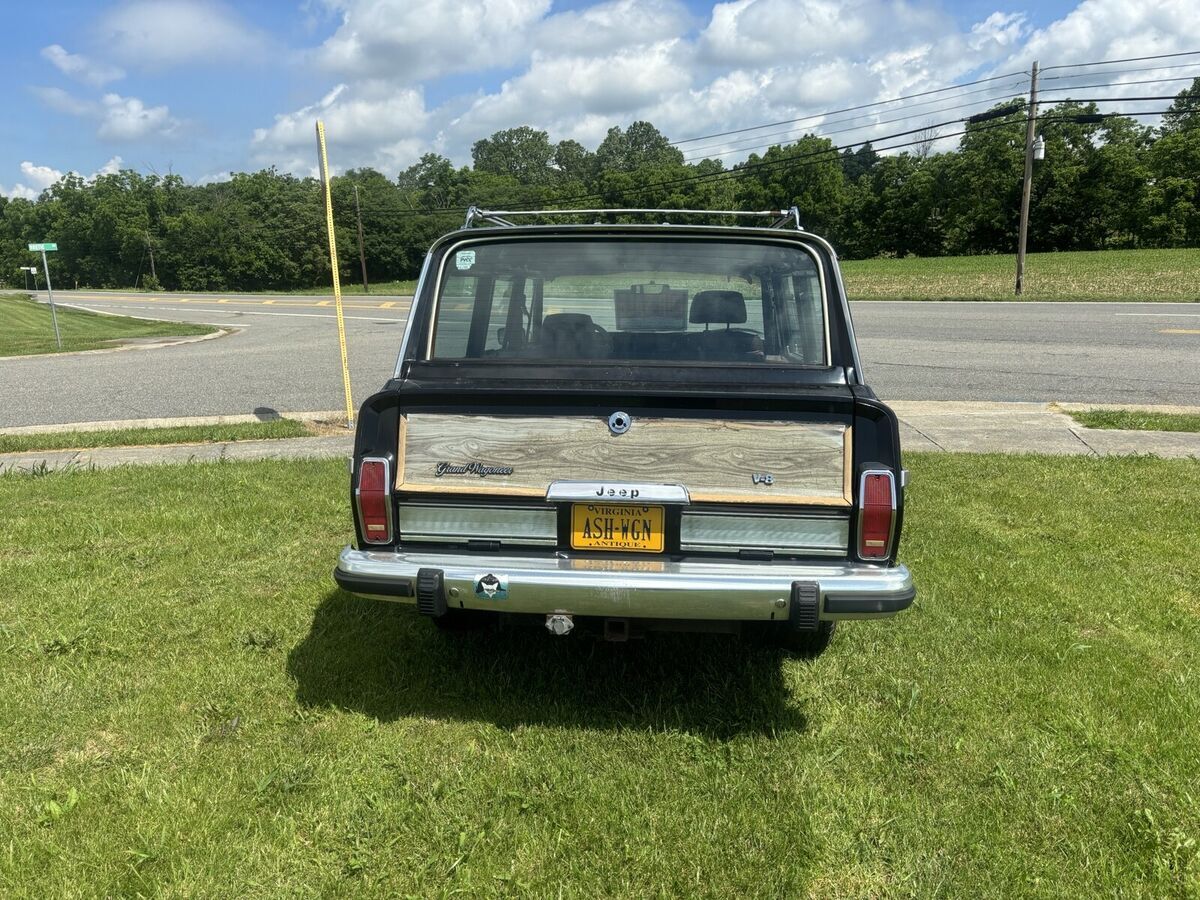 1987 Jeep Wagoneer - photo 4
