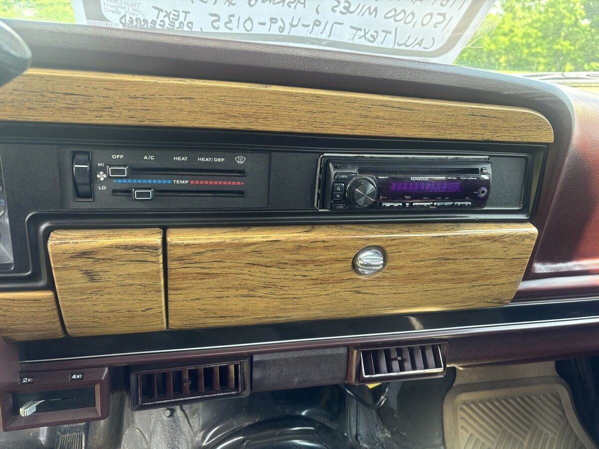 1987 Jeep Wagoneer - photo 9