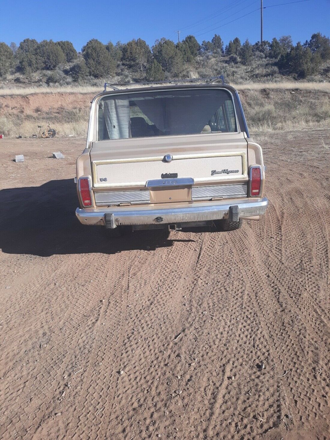 1987 Jeep Grand Wagoneer - photo 4