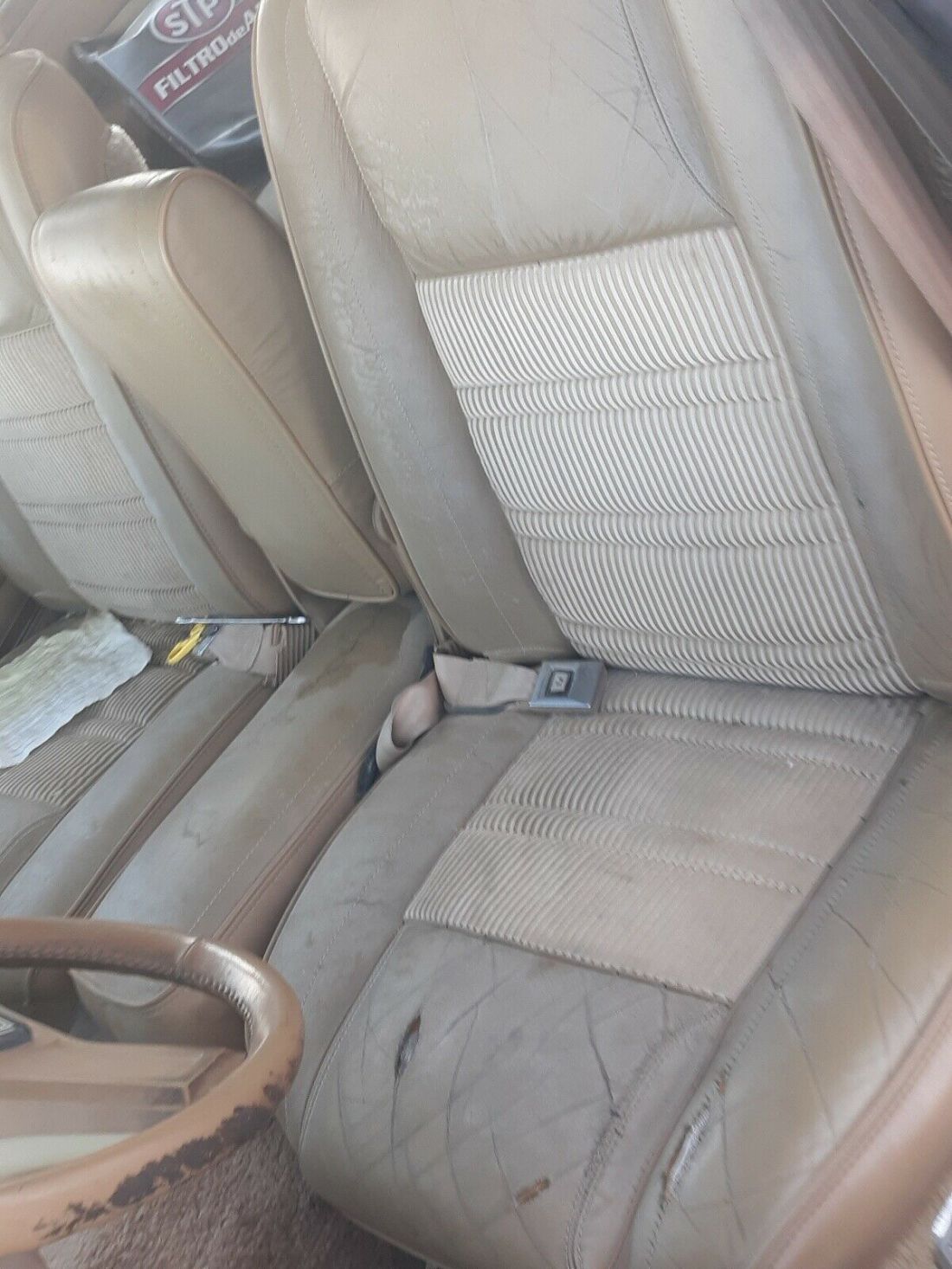 1987 Jeep Grand Wagoneer - photo 5