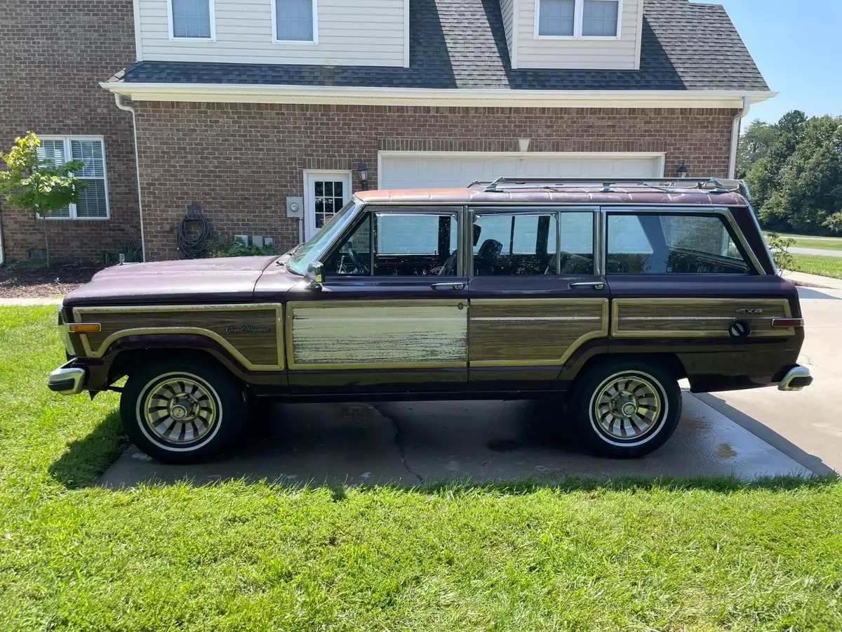 1987 Jeep Grand Wagoneer with Electronic Fuel Injection (EFI) 1987 Jeep Wagoneer Grand Wagoneer