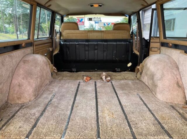 1987 Jeep Wagoneer - photo 12