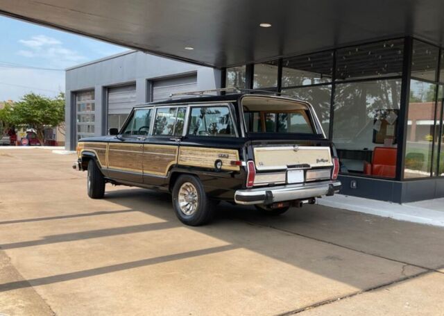 1987 Jeep Wagoneer - photo 6