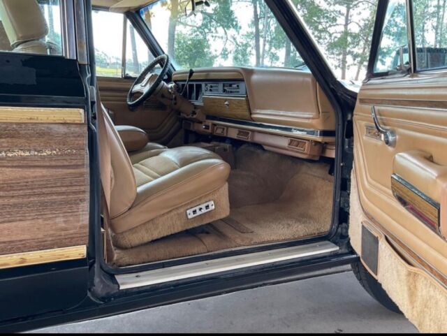 1987 Jeep Wagoneer - photo 8