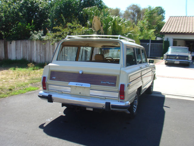 1987 Jeep Wagoneer - photo 9