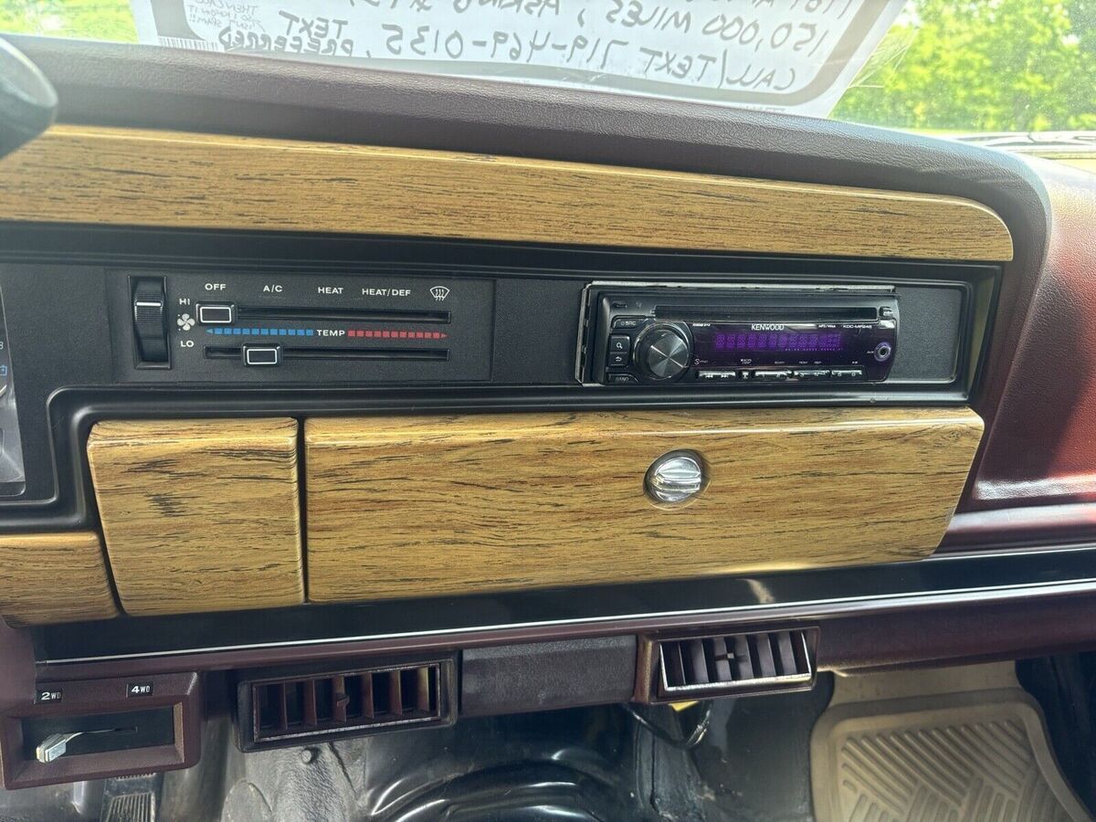 1987 Jeep Wagoneer - photo 9