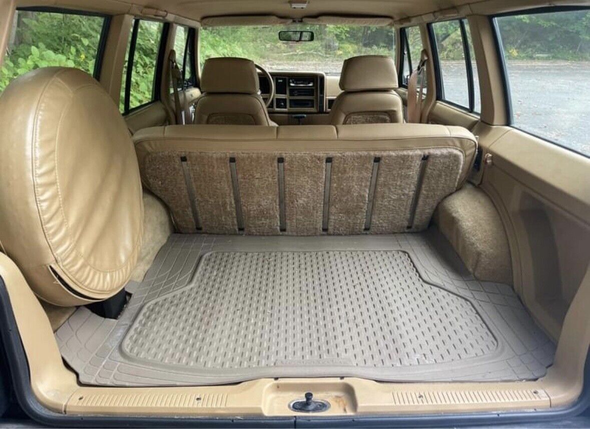 1987 Jeep Wagoneer LIMITED - photo 7