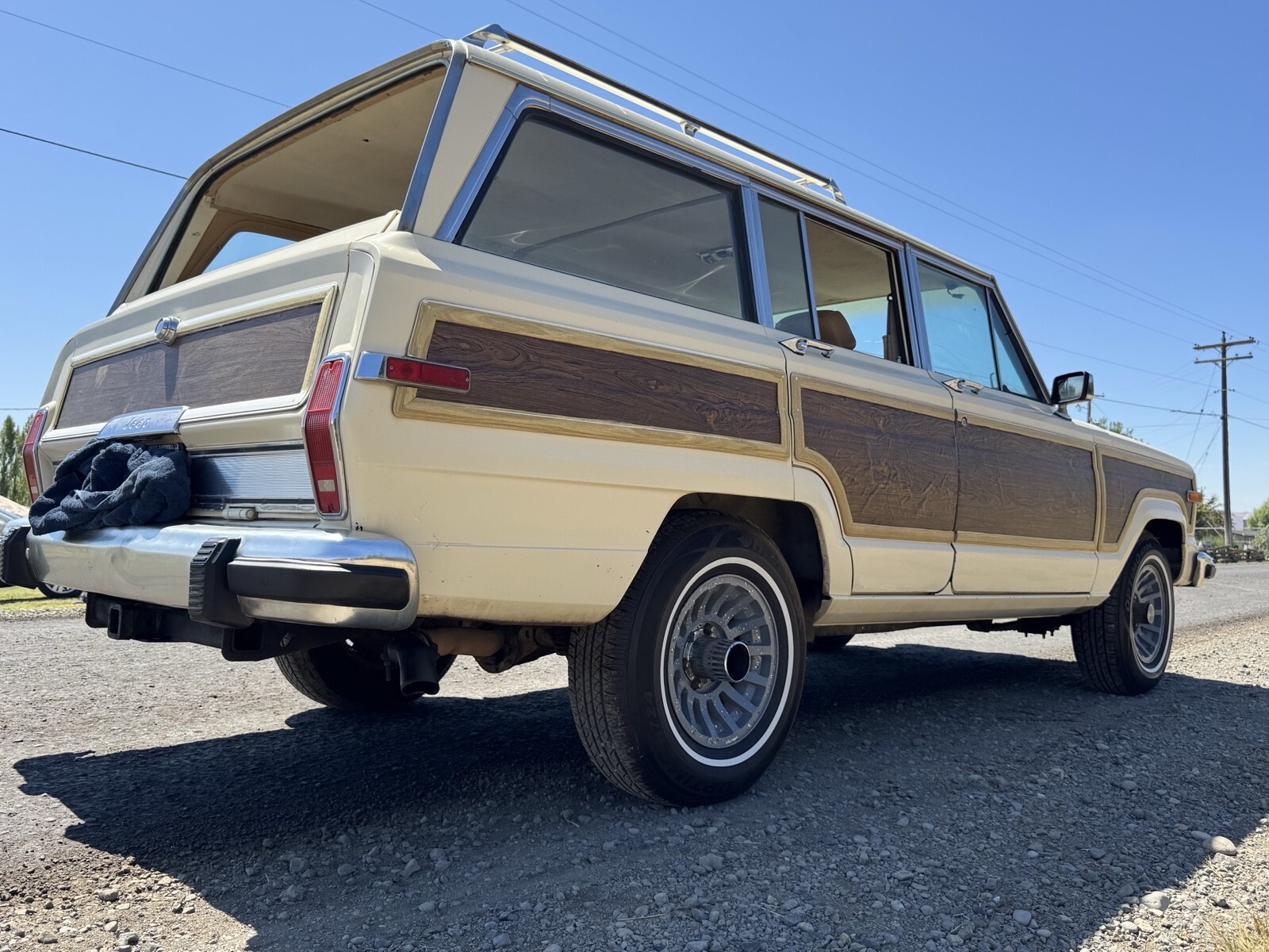 1987 Jeep Wagoneer - photo 11