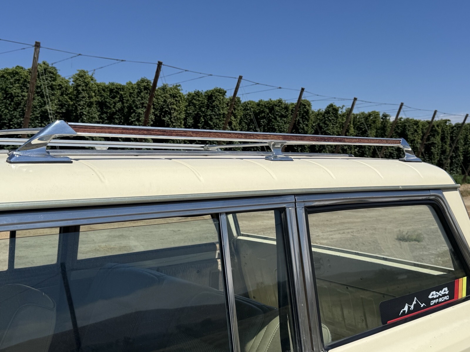 1987 Jeep Wagoneer - photo 13