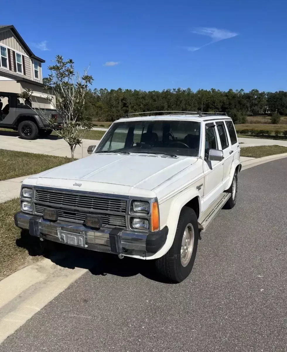 1987 Jeep Wagoneer White LIMITED 1987 Jeep Wagoneer LIMITED