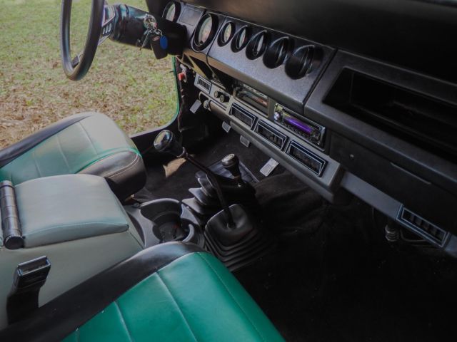 1987 Jeep Wrangler - photo 11