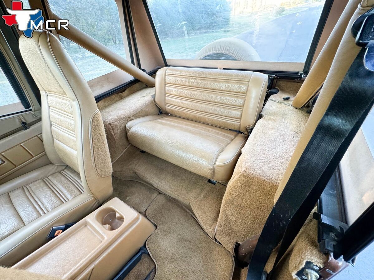 1987 Jeep Wrangler - 4x4 - Laredo - 1 Owner YJ - Original - photo 11