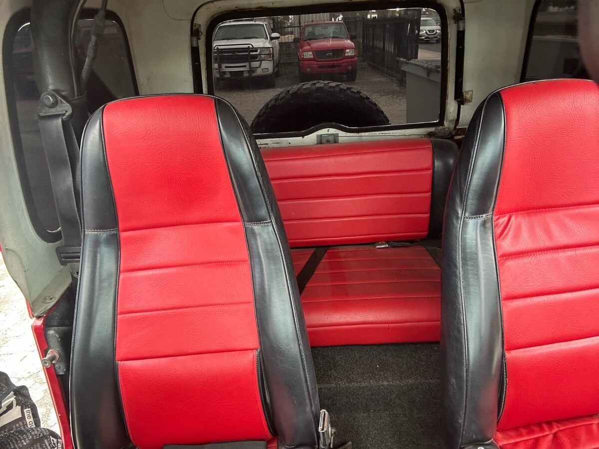 1987 Jeep Wrangler - photo 9