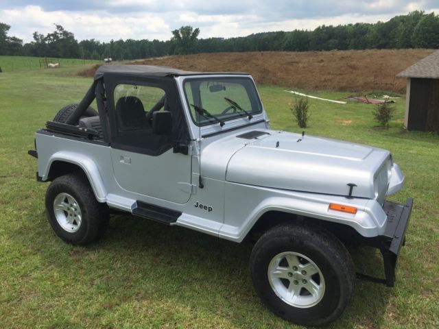 1987 Jeep Wrangler Base Sport Utility 2-Door 4.2L no reserve 1987 Jeep Wrangler