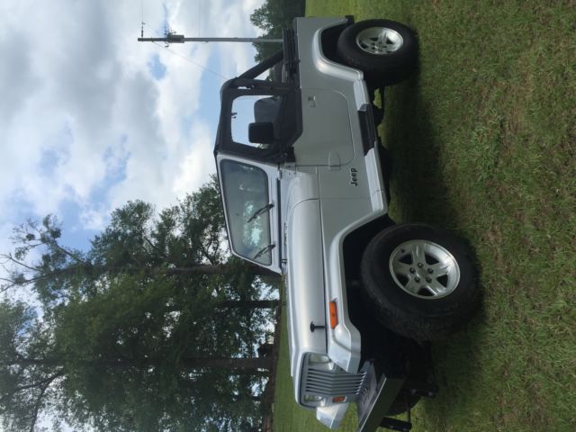 1987 Jeep Wrangler - photo 2