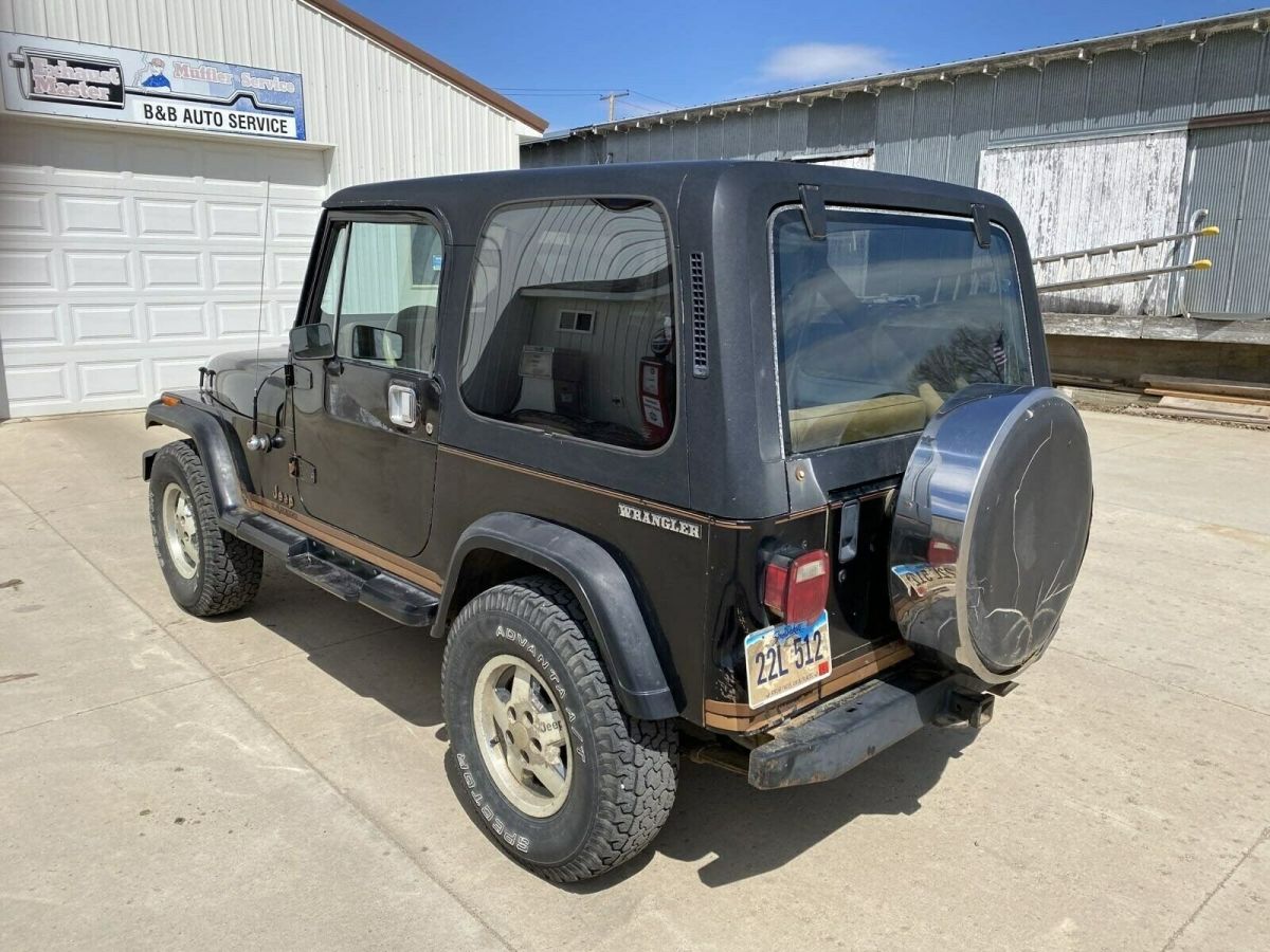 1987 Jeep Wrangler Laredo - photo 5