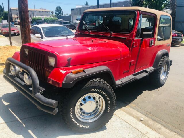 1987 Jeep Wrangler Manual Transmission Red/Tan Beautiful Condition 1987 Jeep Wrangler