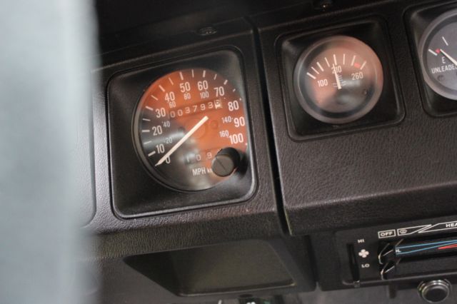 1987 Jeep Wrangler - photo 12