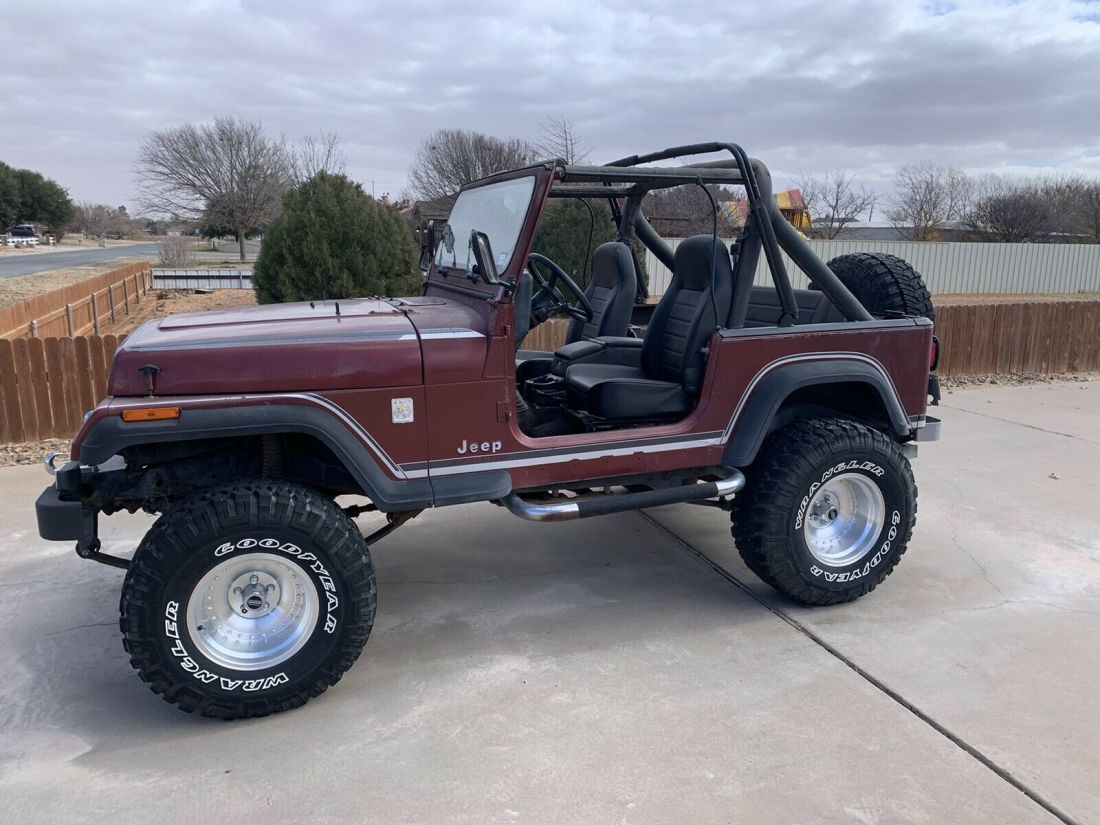1987 Jeep Wrangler LAREDO
