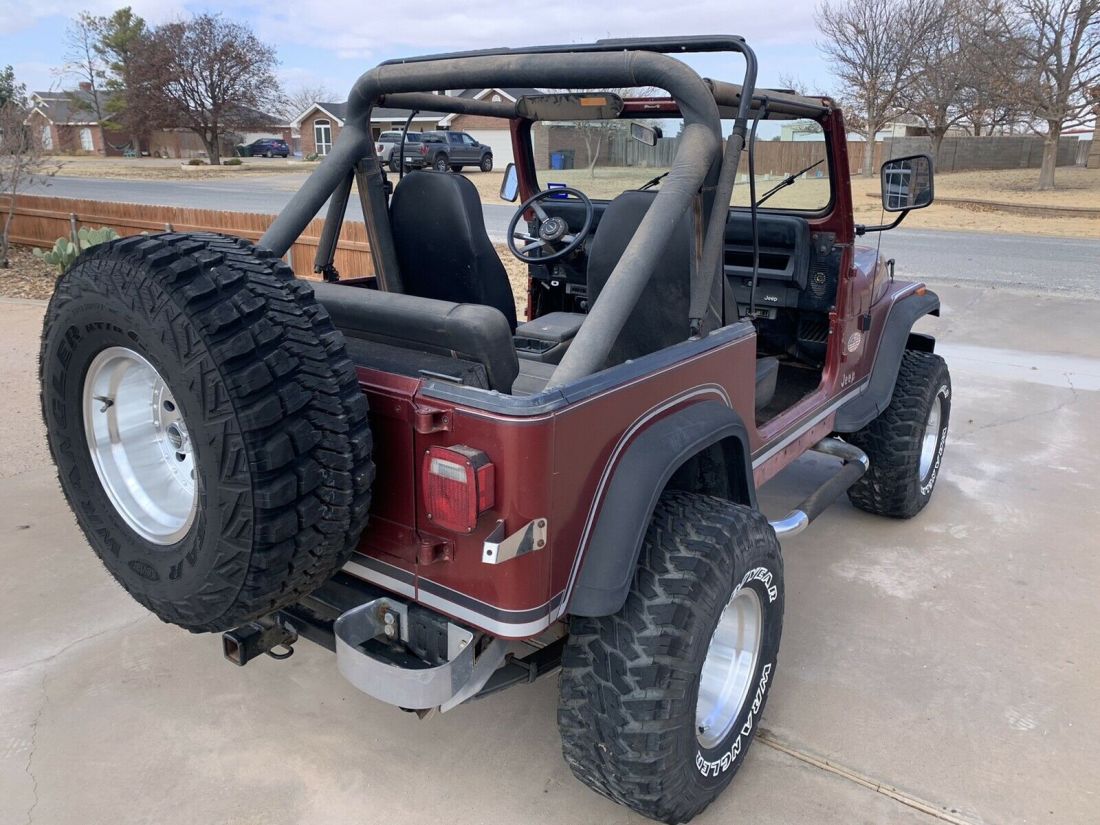 1987 Jeep Wrangler LAREDO - photo 3