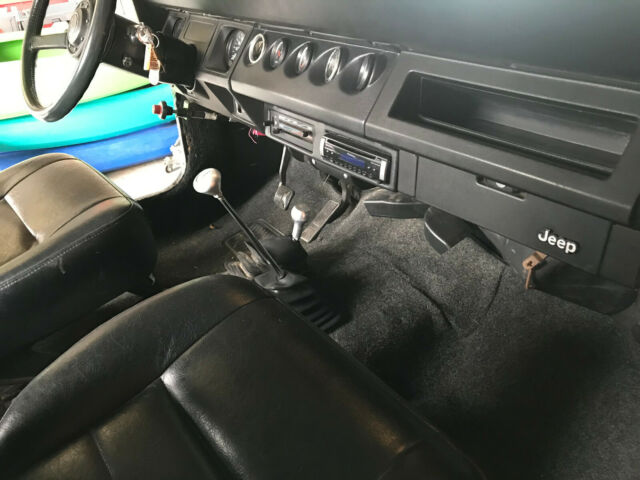 1987 Jeep Wrangler Larado - photo 11