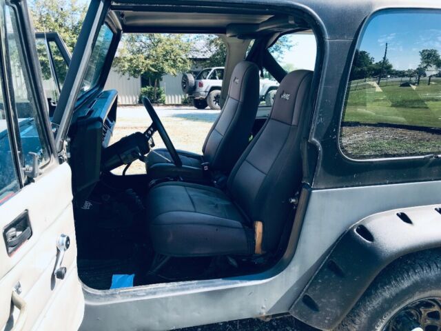 1987 Jeep Wrangler - photo 9