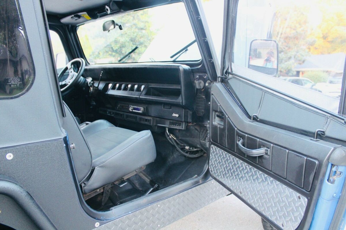 1987 Jeep Wrangler Smittybilt XRC / Custom Diamond Plate - photo 9