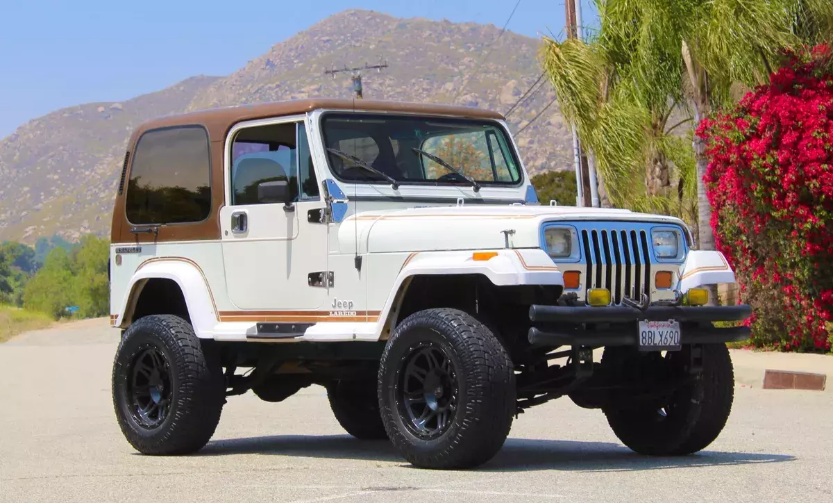 1987 JEEP YJ WRANGLER LAREDO AUTOMATIC 4X4 RUST FREE CALIFORNIA JEEP FULLY LOAD 1987 Jeep Wrangler Laredo YJ / CJ