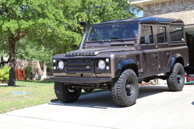 1987 Land Rover 110 Defender LHD, 300TDi turbo diesel, Automatic, Leather 1987 Land Rover Defender 110