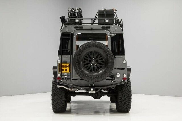 1987 Land Rover Defender Custom Built by Alpha Defenders - photo 6