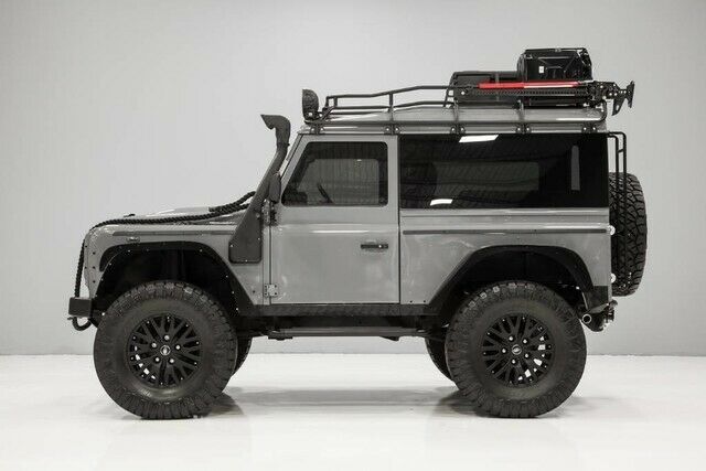 1987 Land Rover Defender Custom Built by Alpha Defenders - photo 8