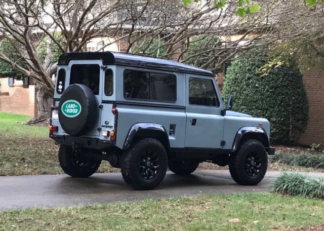 1987 Land Rover Defender 90 - LHD Restored 1987 Land Rover Defender